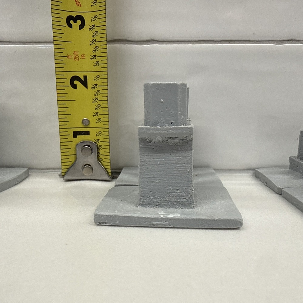Graduated Columns / Piers 10 Pc Disney Toy Monorail Track Low Version - Gray - Picture 6 of 10